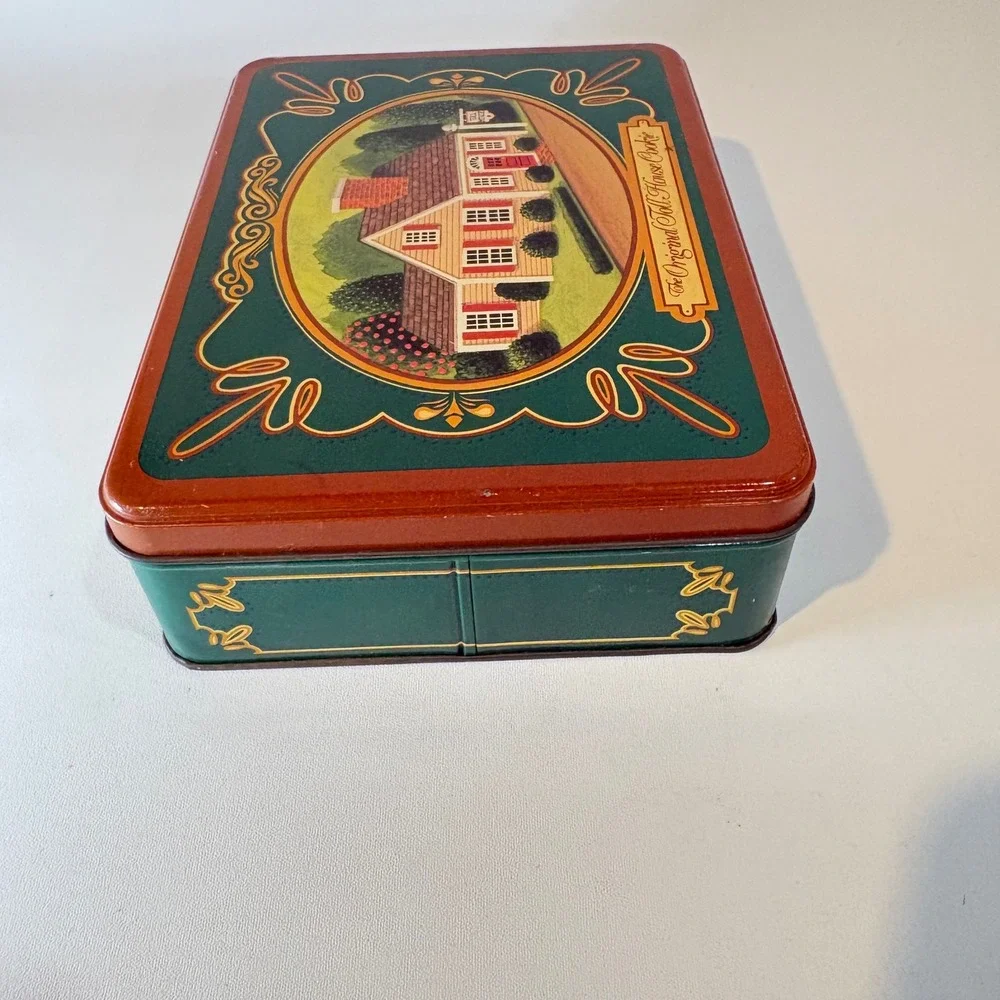 Vintage Nestle Original Toll House Cookie Tin Green Orange Historic Inn Graphic